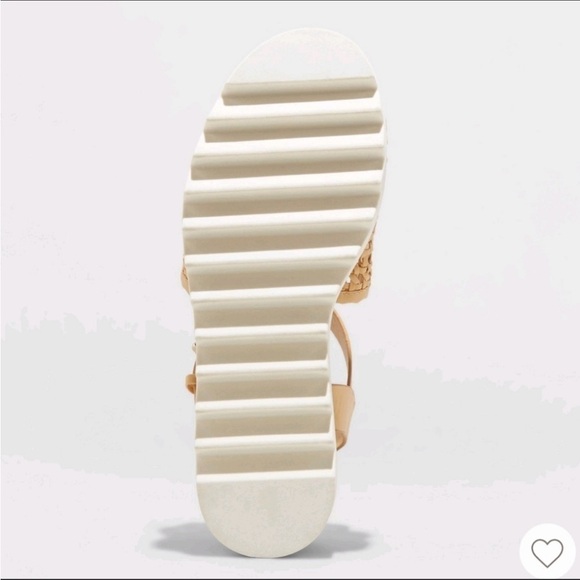 Women's Alba Wide Width Platform Heels Universal Thread Tan Size 9.5 - Picture 2 of 7